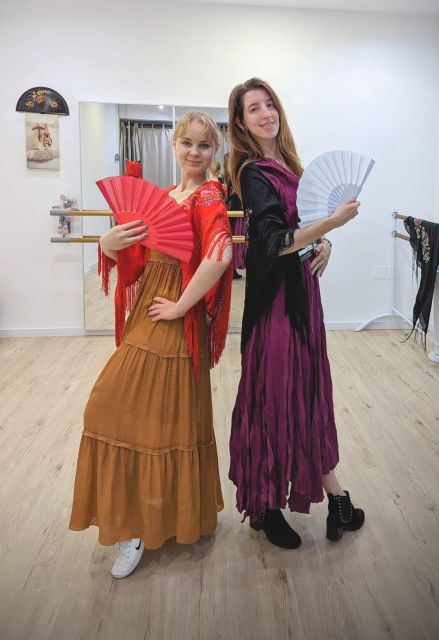 Málaga: Learn to Dance Flamenco Rumba in 45 Minutes - Key Points