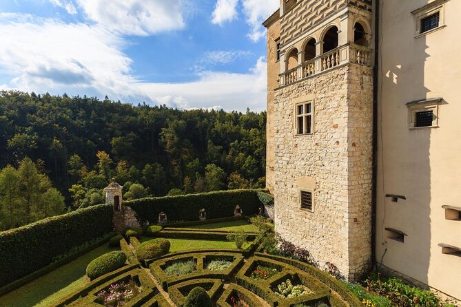 Medieval Castles of Poland: Complete Private Tour - Key Points