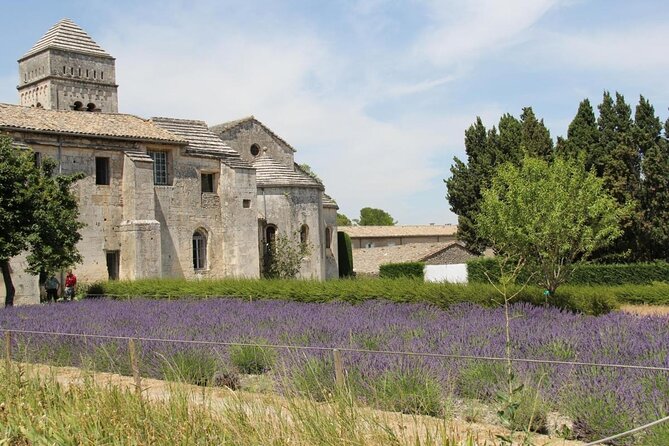 Medieval Villages Les Baux, St Rémy De Provence & Alpilles Wine - Key Points