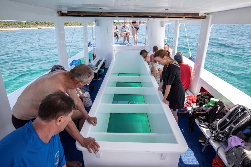 Medulin: Private Glass Bottom Boat Tour to Levan Island - Key Points