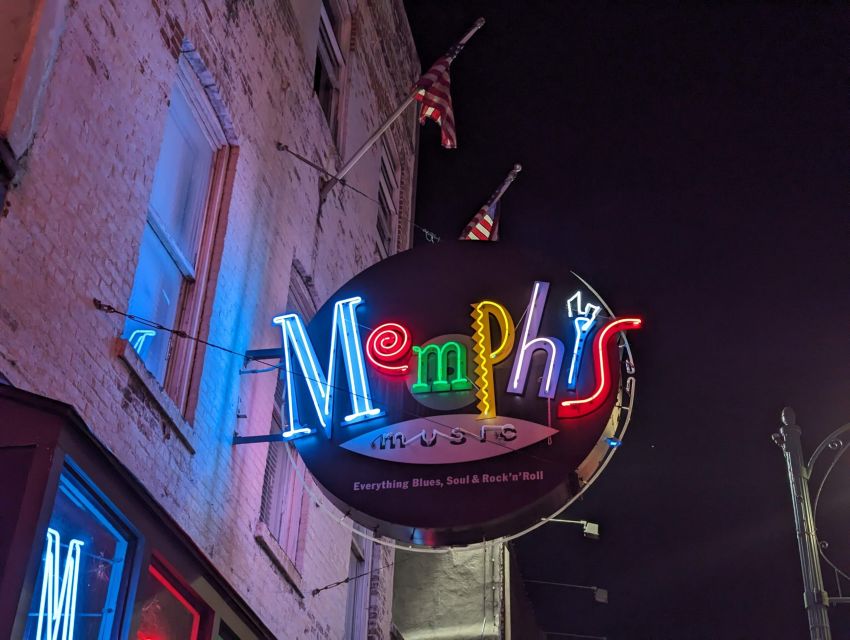 Memphis: Self-Guided Scavenger Hunt Walking Tour - Key Points