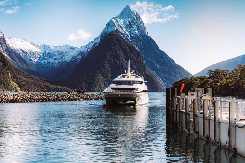 Milford Sound: Nature Cruise on a Modern Catamaran - Key Points