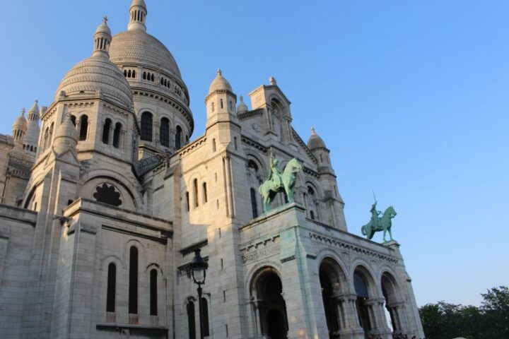 Montmartre - Sacré Coeur Walking Tour With Local Guide. - Key Points