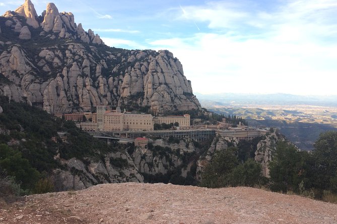 Montserrat Roundtrip Transfer With Lunch - Key Points