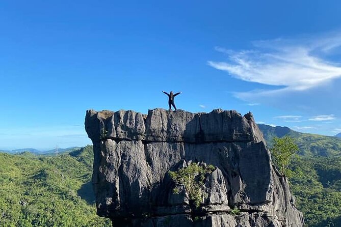 Nagpatong Rock Day Hike Tungtong Falls (With Transfers**) - Key Points