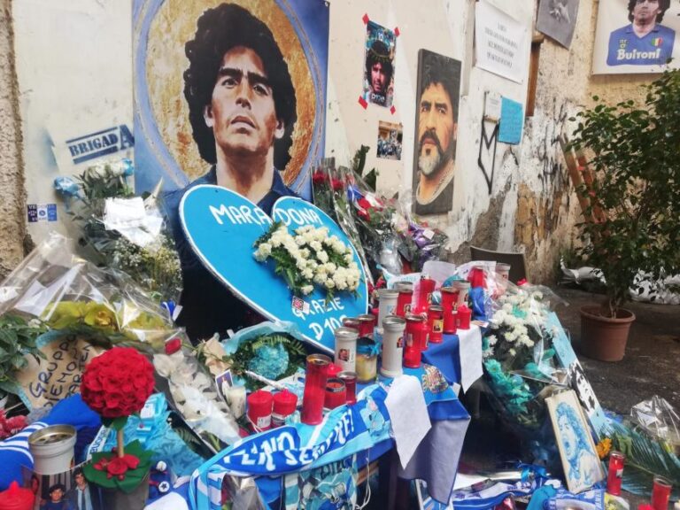 Naples: Maradona Private Guided Tour