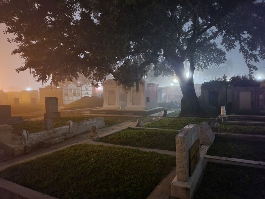 new orleans cemetery bus tour at dark with exclusive access New Orleans: Cemetery Bus Tour at Dark With Exclusive Access