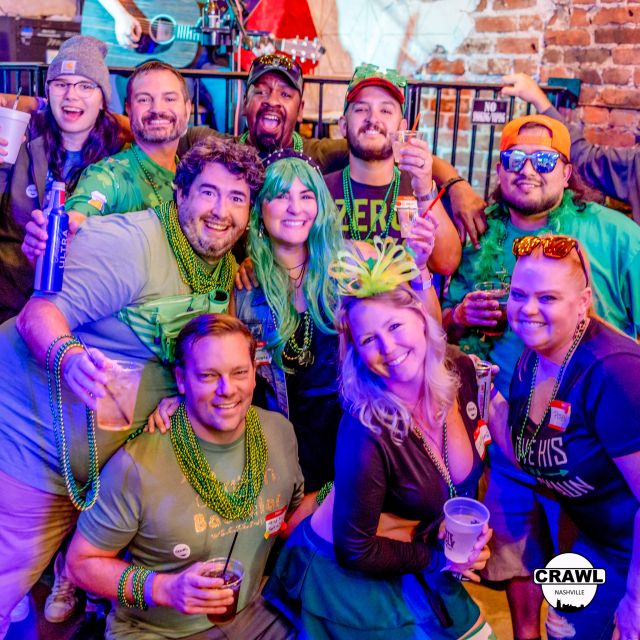 New Orleans: VIP Bar and Club Crawl Tour With Free Shots