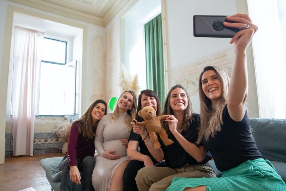 Nîmes : Bachelorette Party Outdoor Smartphone Game - Key Points