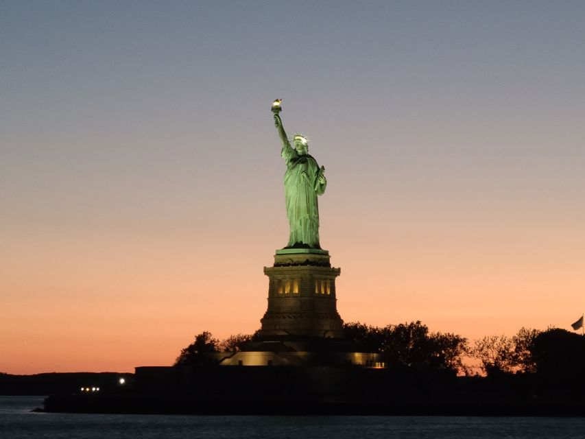 nyc skyline and statue of liberty night cruise NYC: Skyline and Statue of Liberty Night Cruise