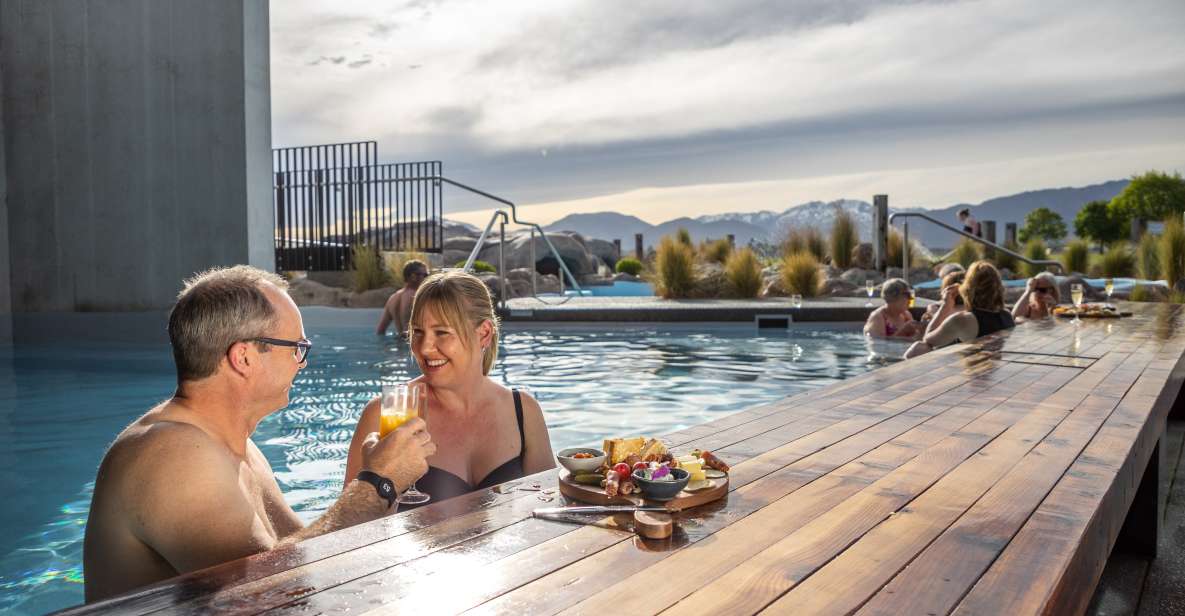 ŌPuke Thermal Pools: Adults-Only Entry With Swim up Bar - Key Points