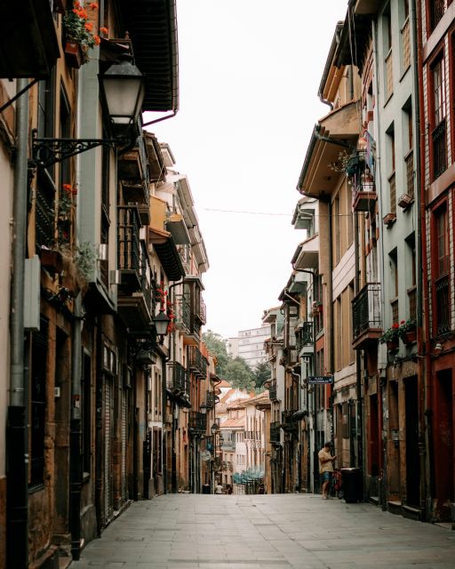 Oviedo: 2-hour Guided Walking Tour - Key Points
