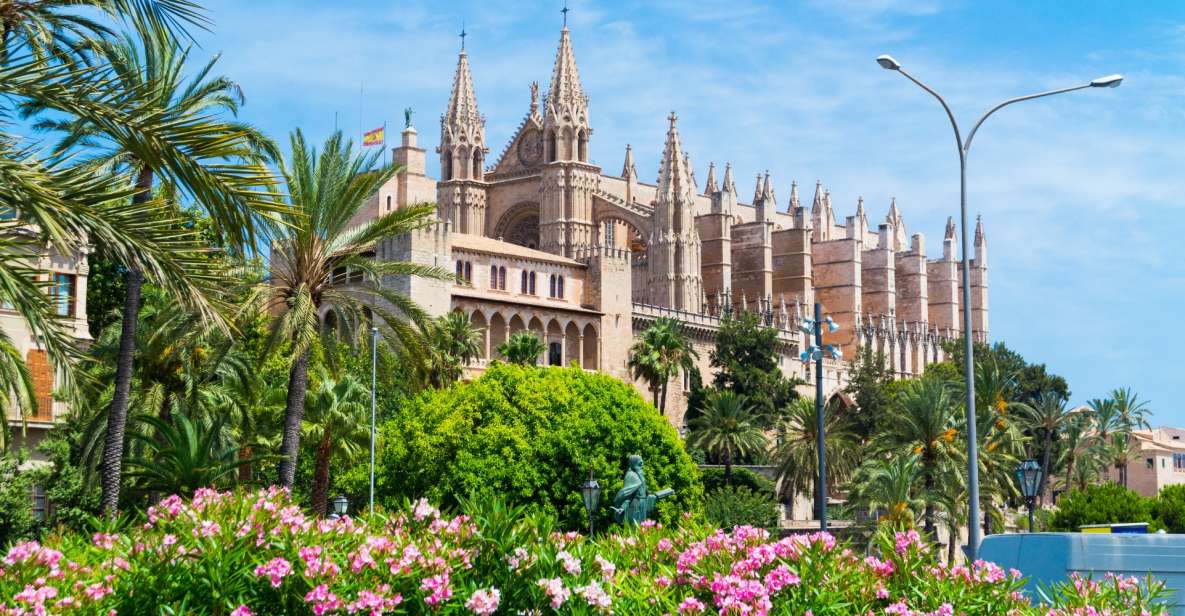 Palma Mallorca: Highlights Self-Guided Scavenger Hunt & Tour - Key Points