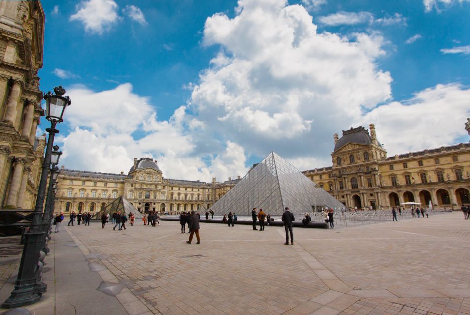 Paris: 2-Hour Guided Tour Through the Louvre - Key Points