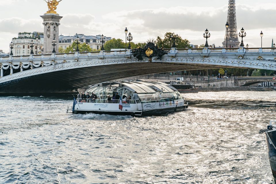Paris: Batobus Hop-On Hop-Off Sightseeing Cruise - Key Points