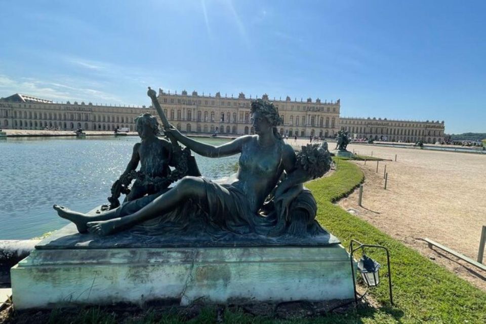 Paris: Château De Versailles and Giverny Excursion - Key Points