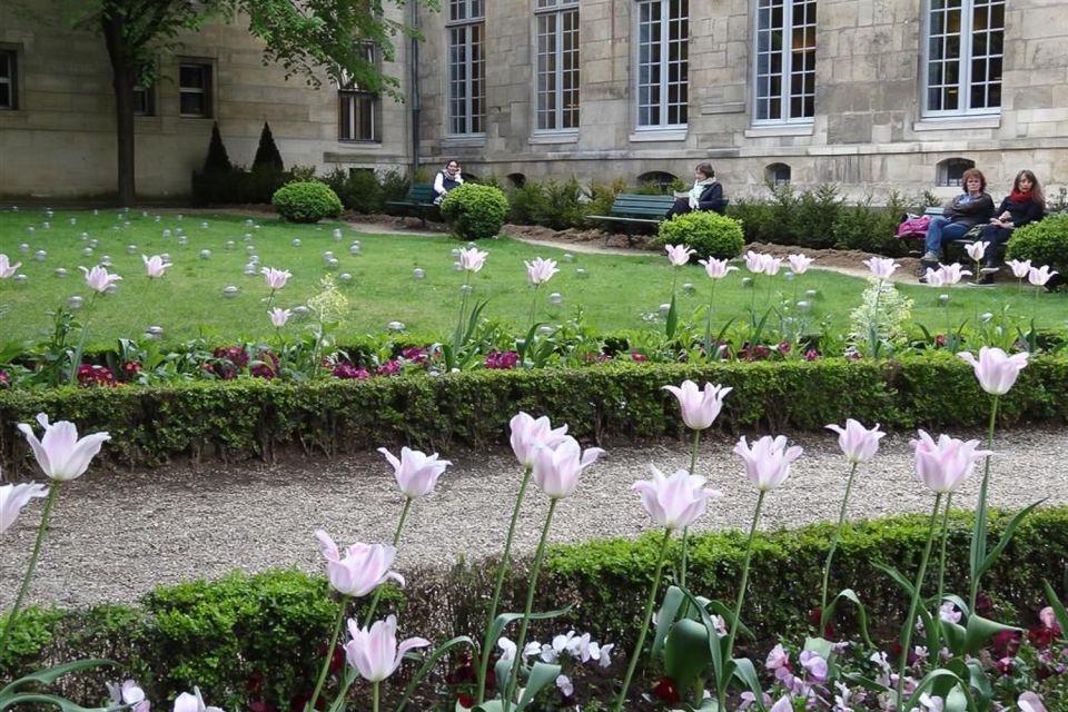 Paris: Geführte Tour Durch Das Marais Auf Deutsch - Key Points