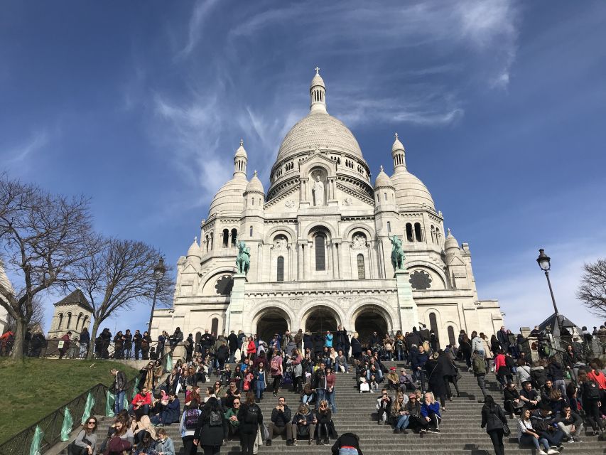 Paris Montmartre: 2-Hour Walking Tour in German - Key Points