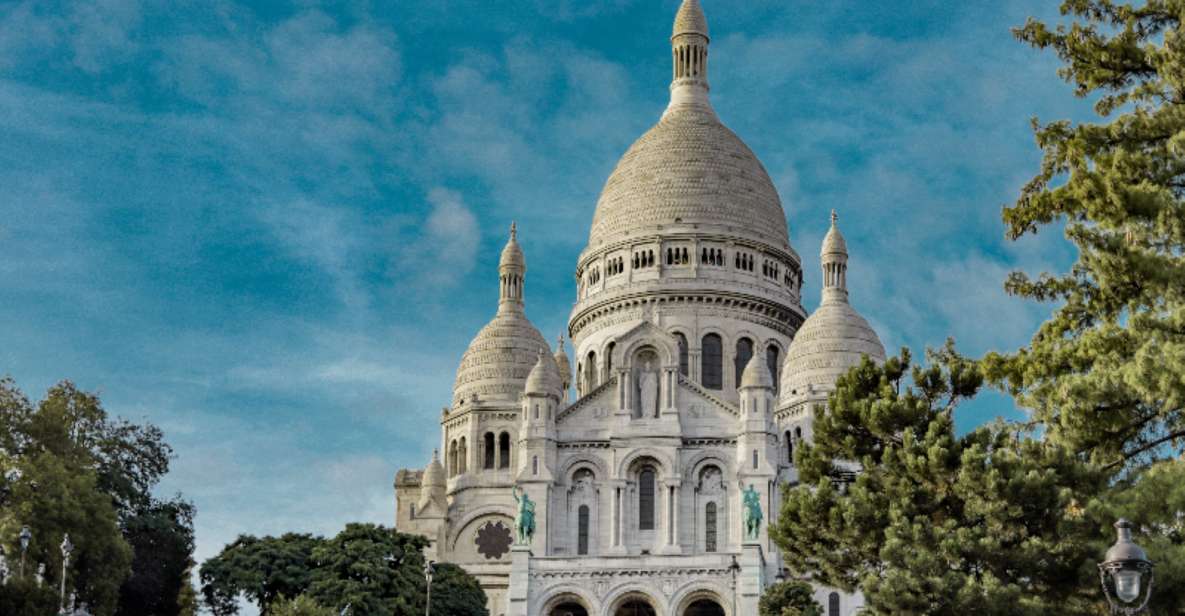 Paris: Montmartre Walking Tour With Sacré-CœUr Entry Option - Key Points