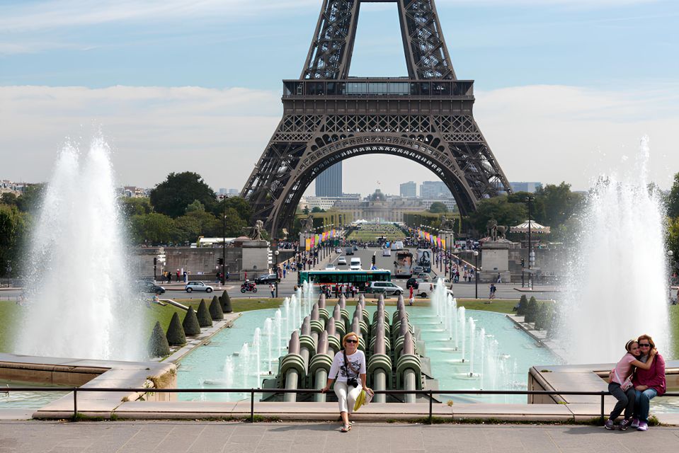 Paris Picturesque Tour With Seine River Cruise - Key Points
