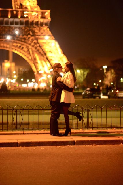 Paris: Romantic Limousine Tour - Key Points