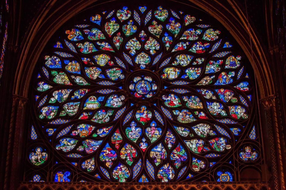 Paris: Sainte Chapelle Guided Tour With Reserved Access - Key Points