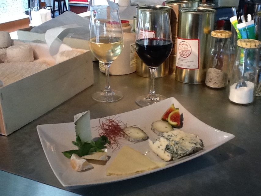 Paris: Small-Group Cheese and Wine Tasting in Le Marais - Key Points