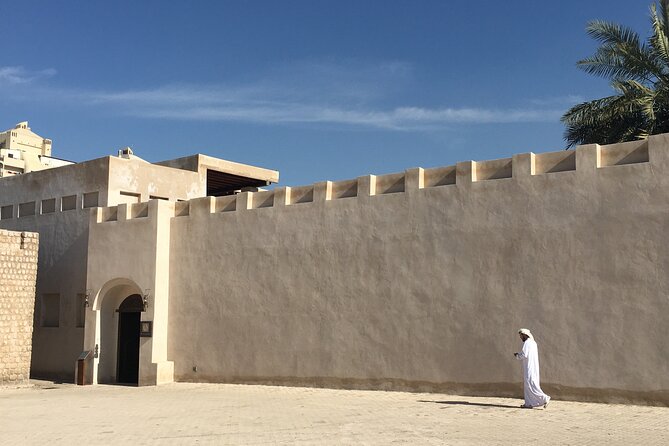 Pearl Merchants and Palm Trees: A Self-Guided Tour of Sharjah - Key Points