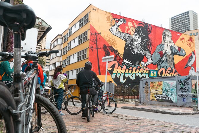 Pedaling in Full Color: Urban Art, and Cultural Diversity - Key Points