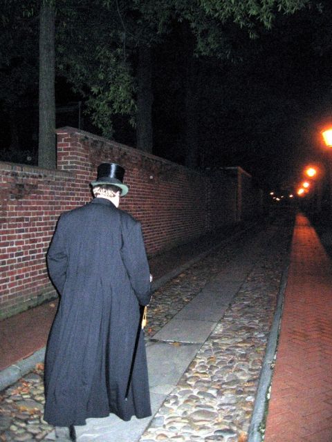 philadelphia ghost tour by candlelight Philadelphia Ghost Tour by Candlelight