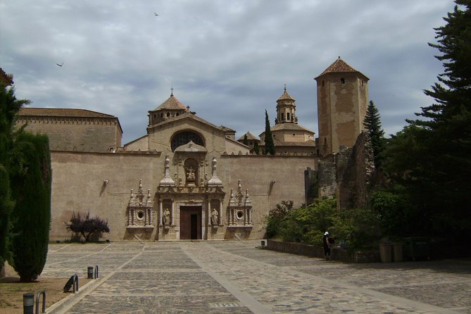 Poblet Igualada & Montserrat Private Tour - Hotel Pick up From Salou/Tarragona - Tour Details