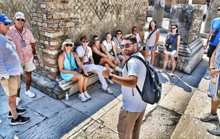 Pompeii VIP 3h Tour: Skip-The-Line With Your Archaeologist - Key Points