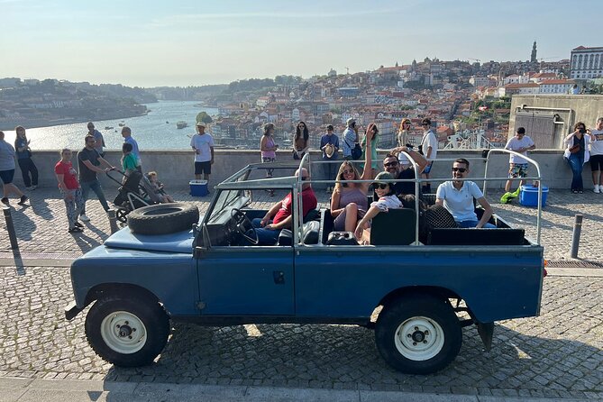 Porto in Classic Land Rover - Highlights of the Porto Tour