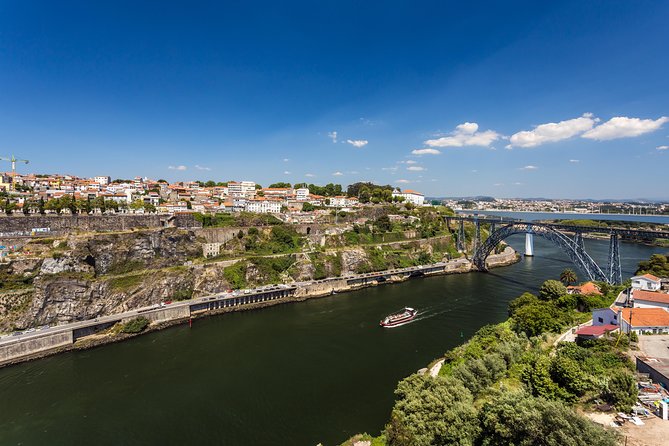 Porto Magic Train City Tour With Port Tastings - Tour Details