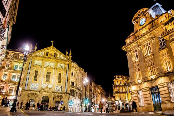 Porto Sightseeing Tour at Night With Fado Performance - Tour Overview and Logistics