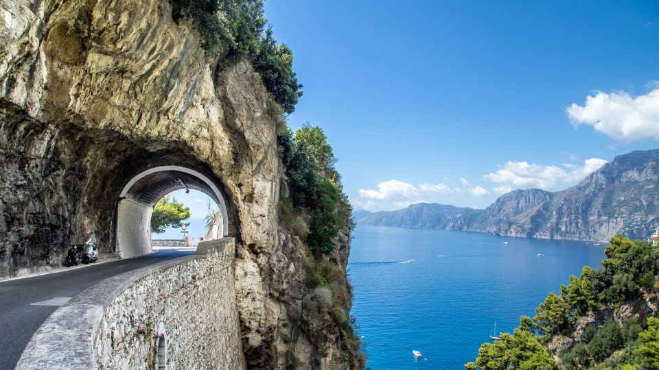 Positano: Private Transfer to Sorrento, Rome or Naples - Key Points