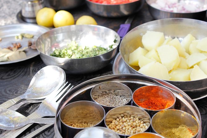 Private 3-Hour Cooking Lesson and Meal in a Local Home in Jaipur - Key Points