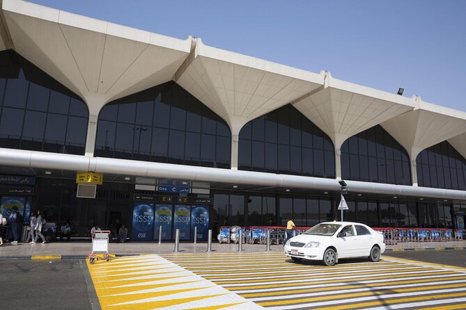 Private Airport Transfer From Dubai to Hotels in Dubai - Key Points
