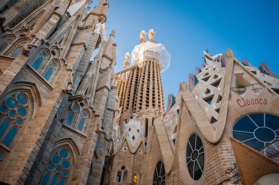 Private Barcelona & Montserrat Tour With Pick-Up - Key Points