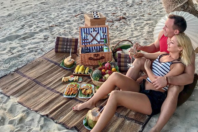 Private Dining: Gourmet Picnic on a Private Beach - Key Points