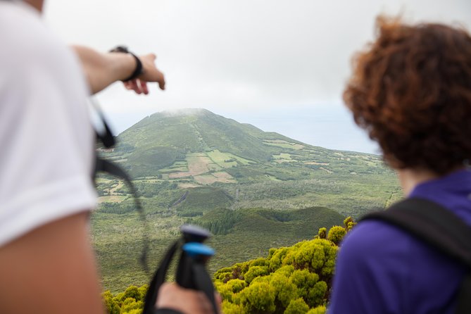 Private Faial Hike: 10 Volcanoes Trail  - Horta - Key Points