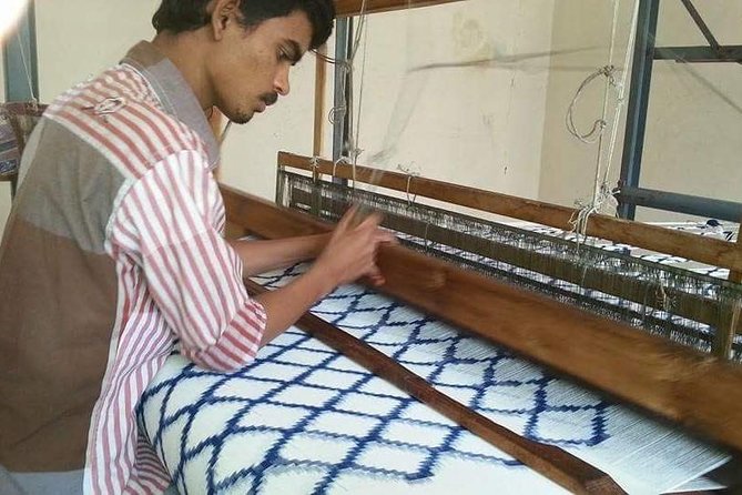 Private Full-Day Textile Tour Excursion From Hyderabad - Key Points