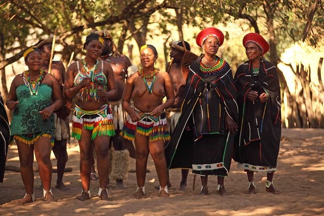 Private Guided Cultural Day Tour Of Zulu Village & PheZulu Safari Park