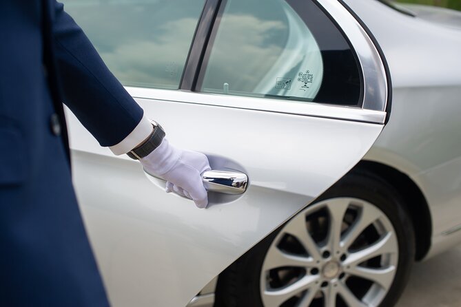 Private Limousine Transfer in Bangkok - Key Points