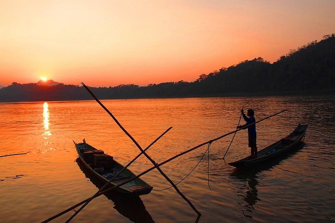 PRIVATE Luxury Sunset Mekong AFTERNOON TRIP With BBQ DINNER & COOK CLASS - Experience the Luxurious Mekong Sunset