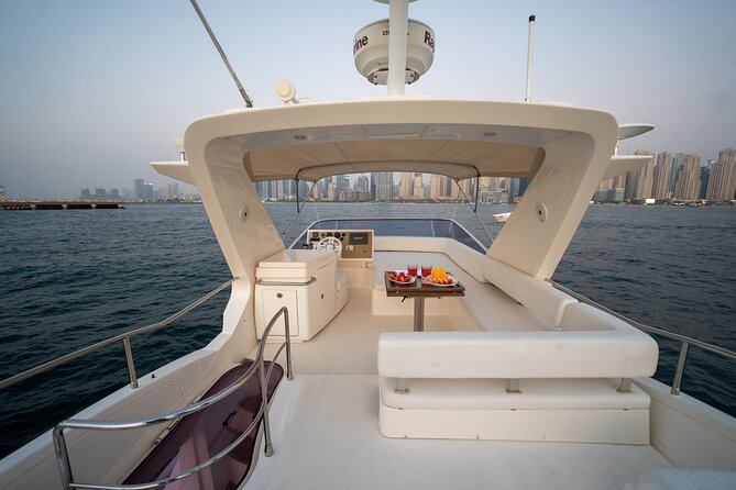 Private Luxury Yacht Rental in Dubai 