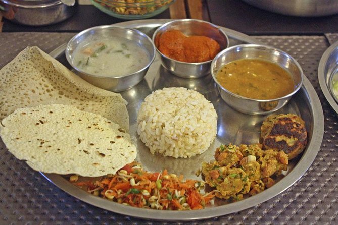 Private Market Tour and Vegan Indian Cooking Demo in Andheri West Mumbai - Key Points