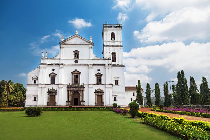 Private Portuguese Heritage Tour: Se Cathedral, Basilica of Bom Jesus and Dona Paula Beach in Goa - Key Points