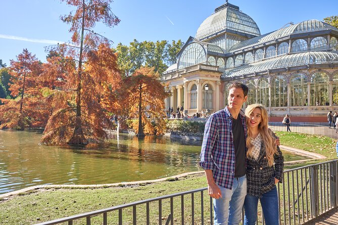  Private Professional Photoshoot in Retiro Park in Madrid - Key Points