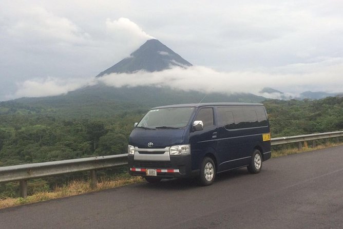 Private Roundtrip Shuttle From San Jose Airport to La Fortuna/ Arenal - Key Points